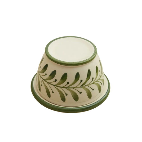 Carmen del Viboral Helecho French butter dish in Fern Green — a round, hand-painted Colombian ceramic dish with a botanical fern wreath design.