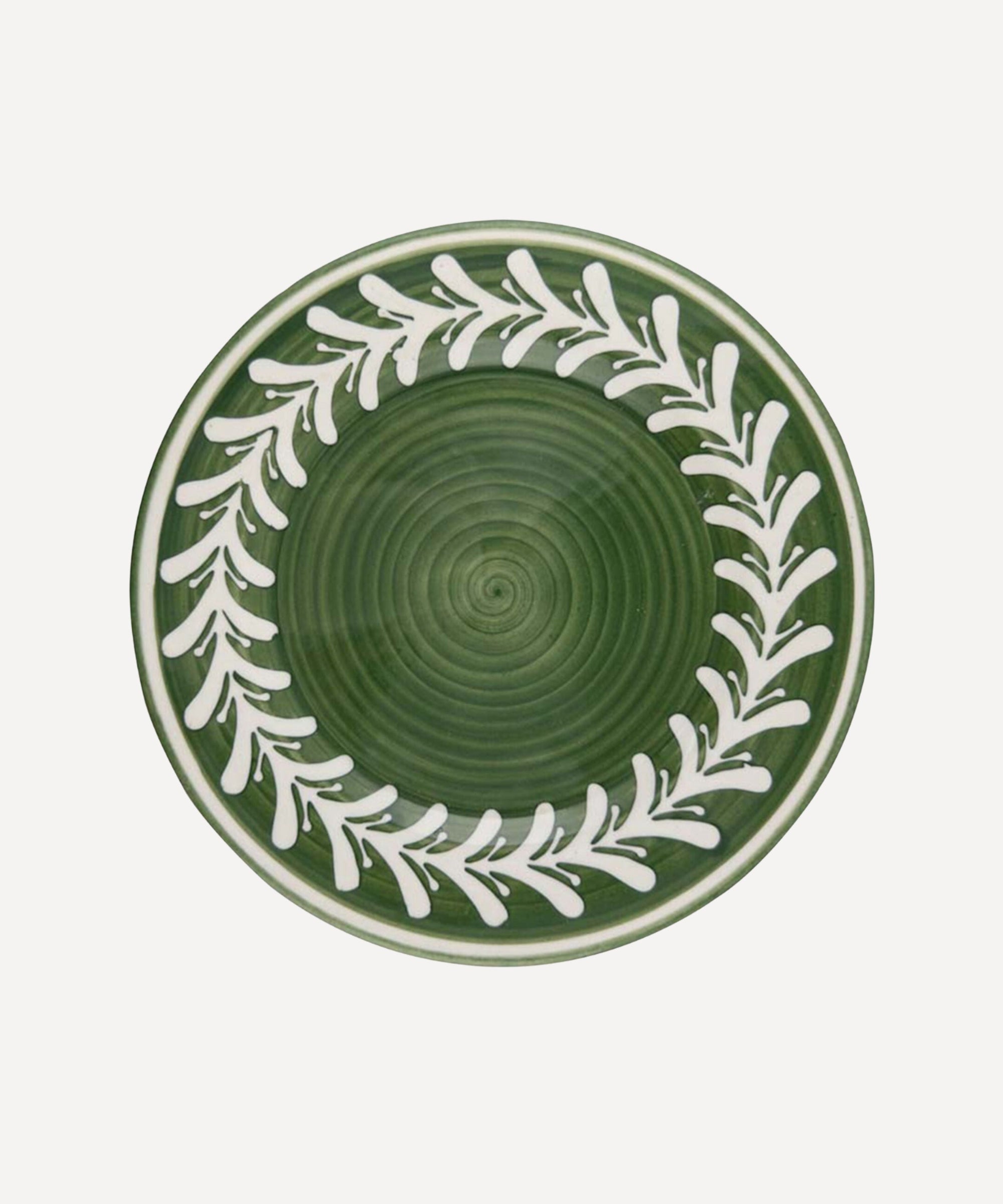 Dark Helecho Dinner Plate Fern Green — white fern wreath on deep green ground, main view