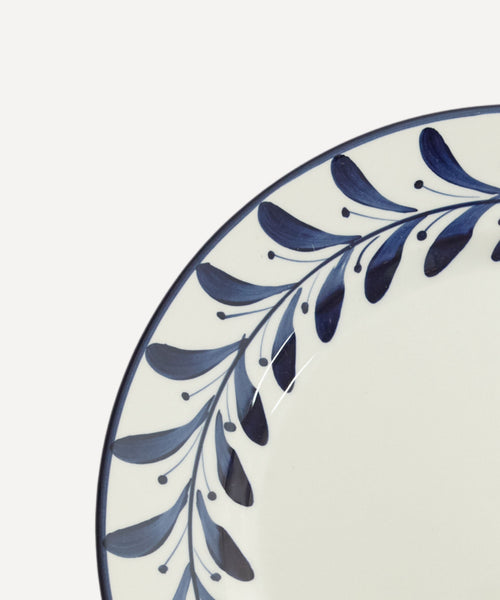 Helecho Dinner Plate Deep Blue detail — freehand botanical fern motif, white ground