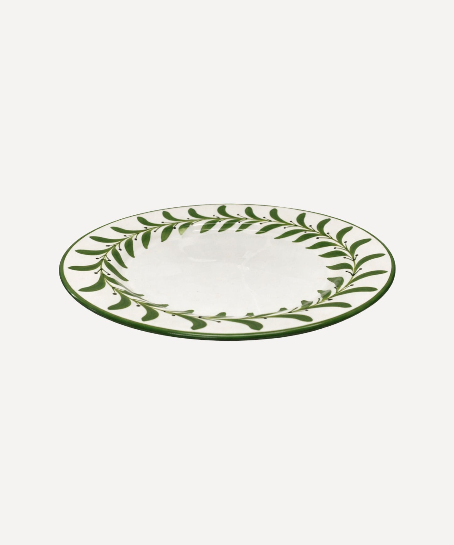 Helecho Dinner Plate Fern Green side profile — hand-painted Colombian ceramic