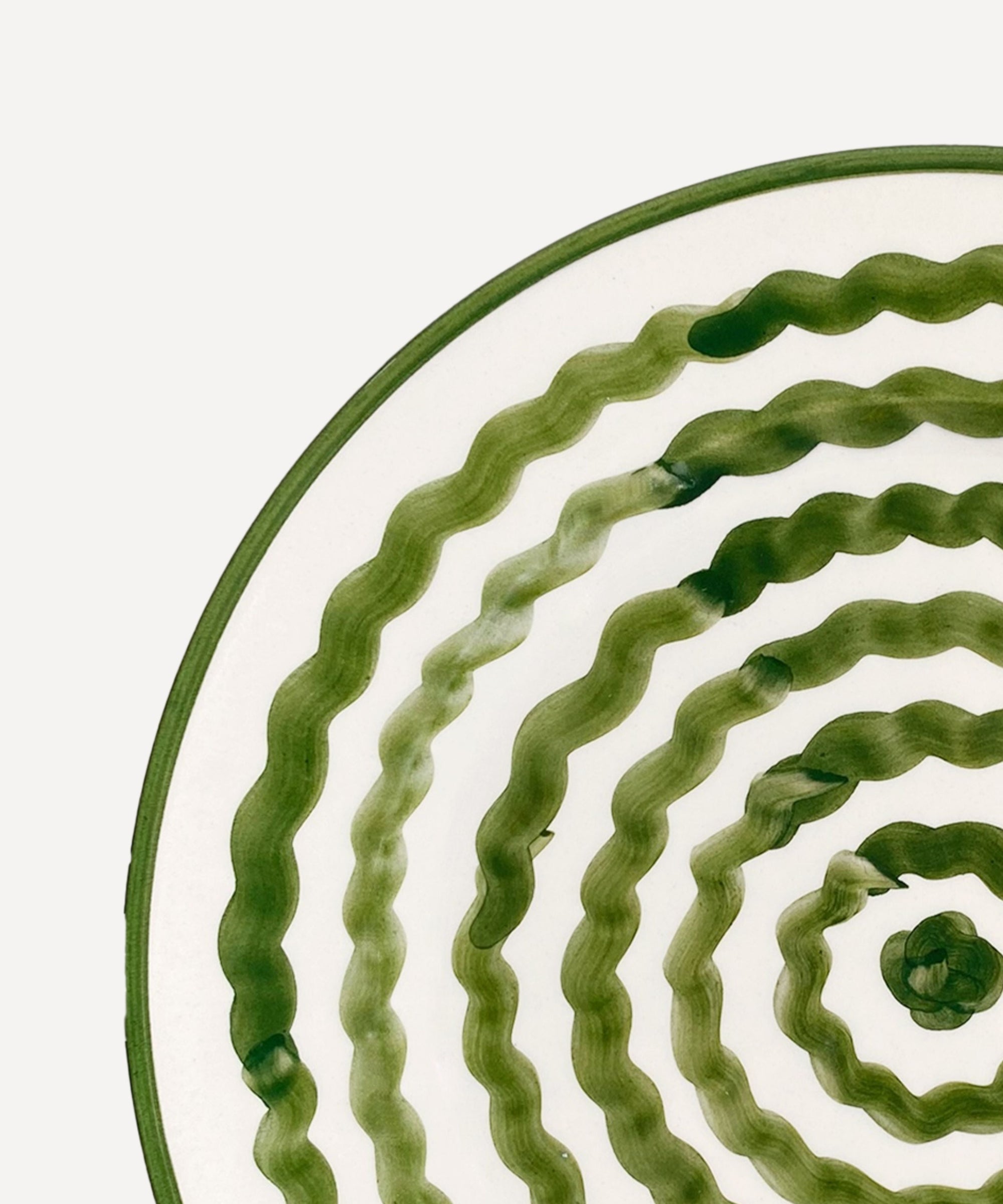 Ondas Side Plate in Fern Green — detail of the rippled circles