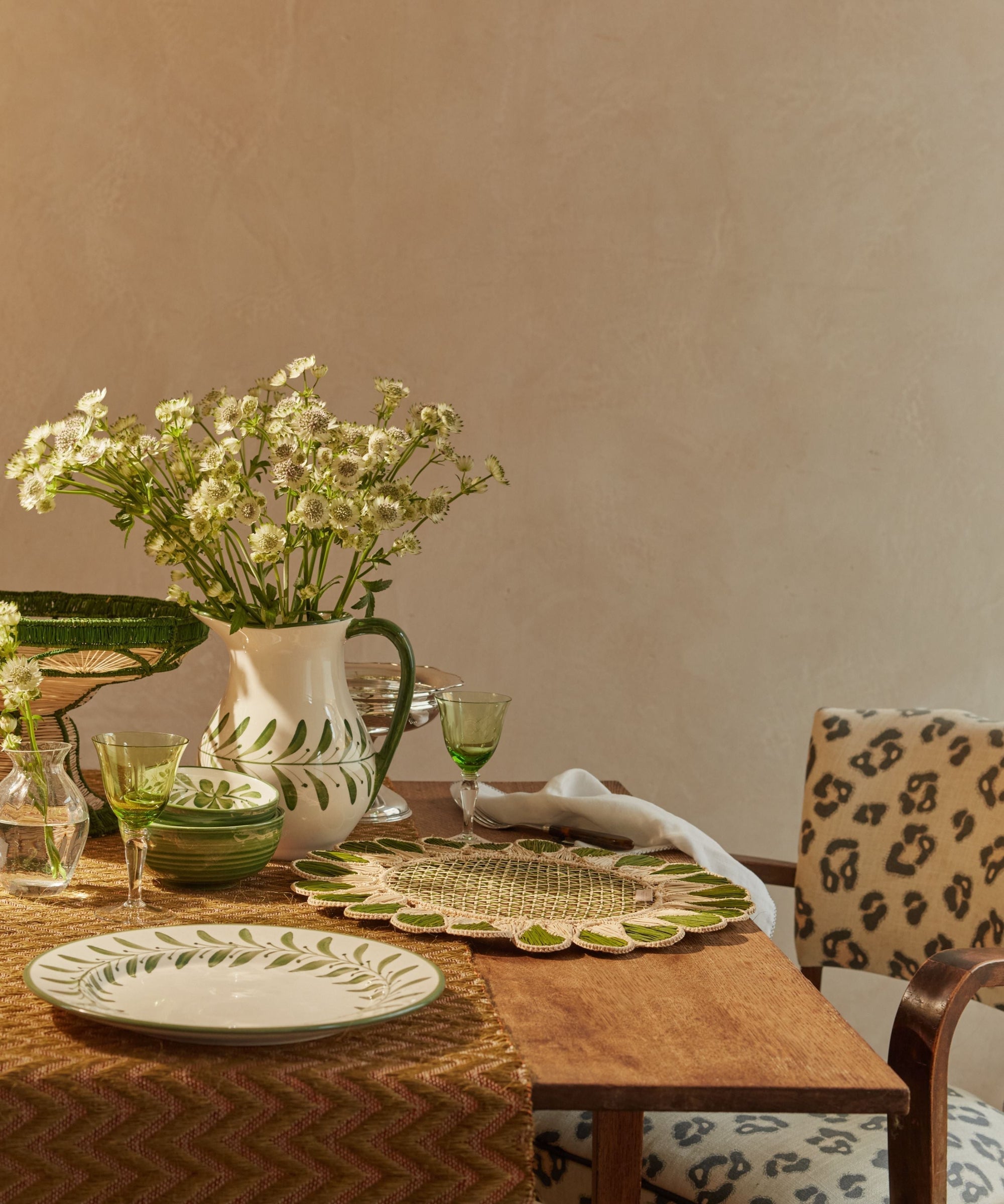 Hand-painted Helecho jug in Fern Green used as a flower vase, Carmen del Viboral