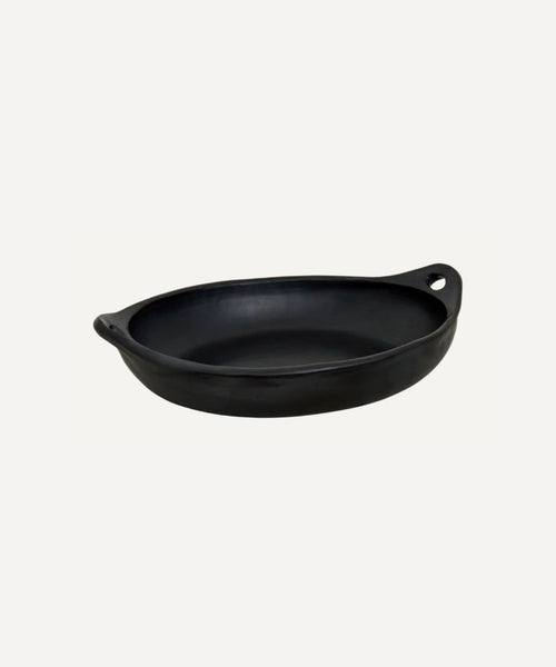 Medium Chamba Roasting Dish — handmade Colombian black pottery