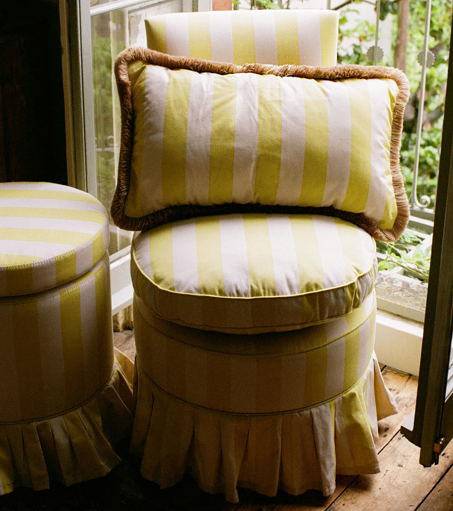Giulia Chair, Artichoke