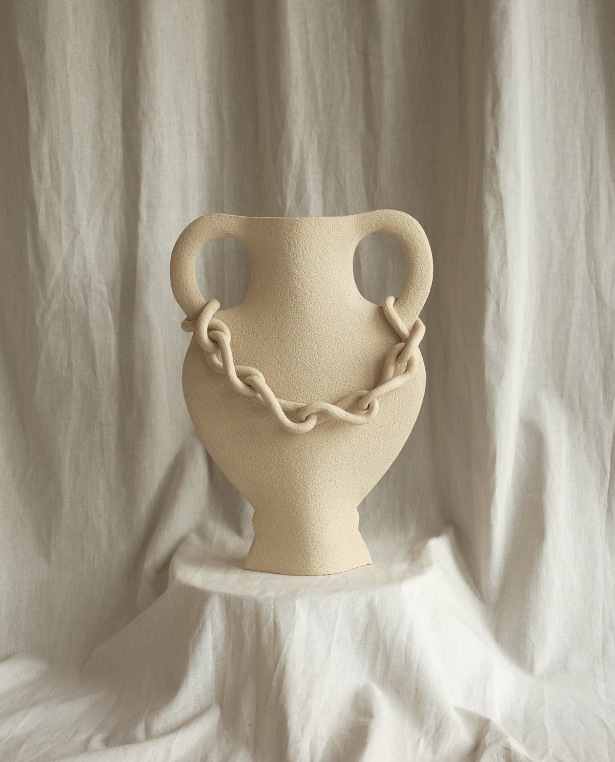 Ceramic Vase ‘Chain'