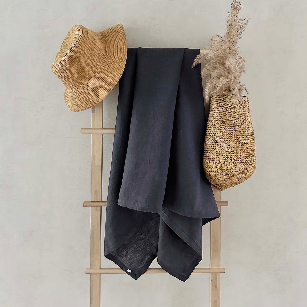 Travel Towel 100% OEKO-TEX® Certified Linen - Charcoal