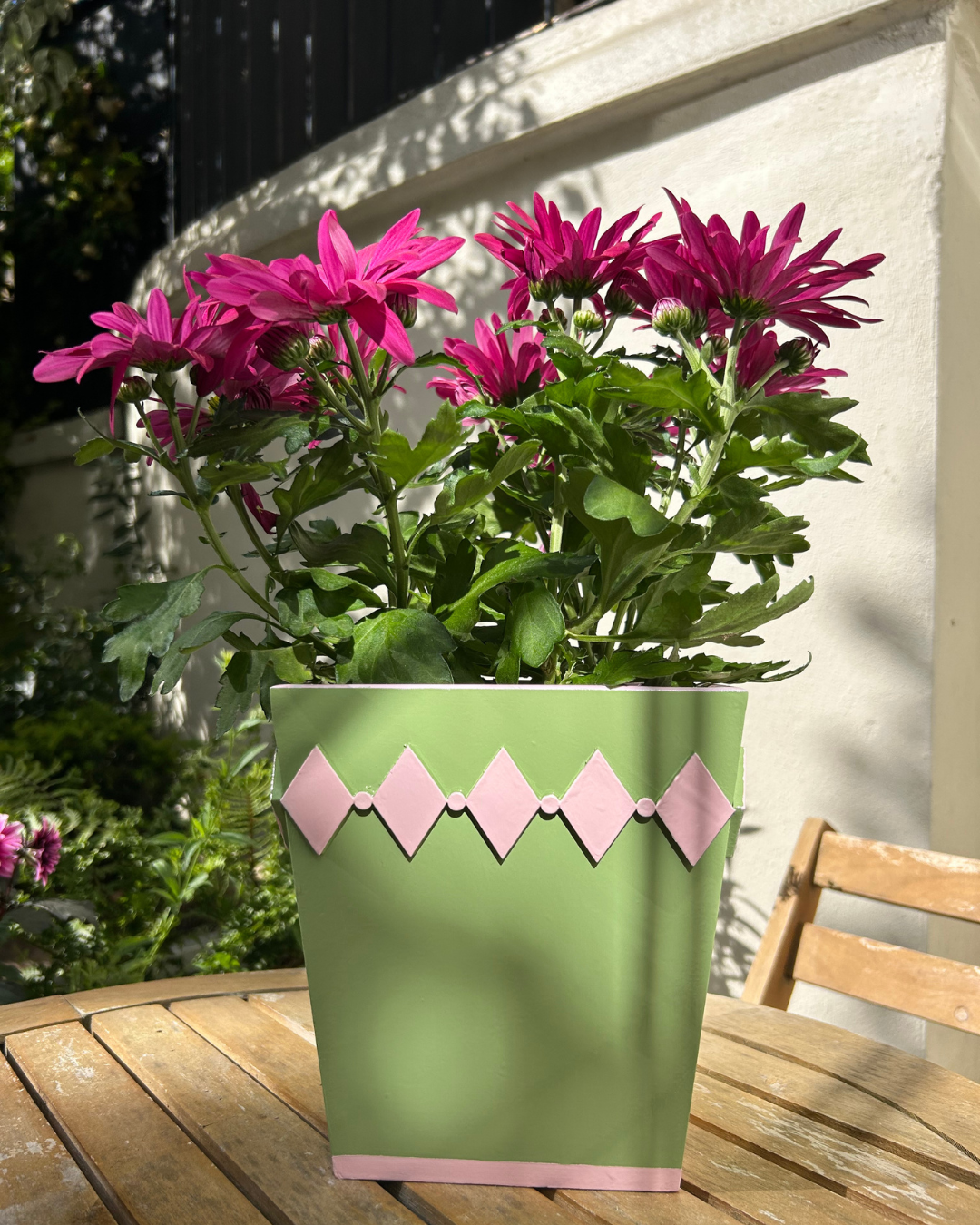 Green Diamond Style Planter with Light Pink Edge