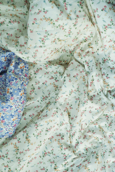Reversible Heirloom Quilt made with Liberty Fabric BETSY LAVENDER & ELIZABETH - Coco & Wolf