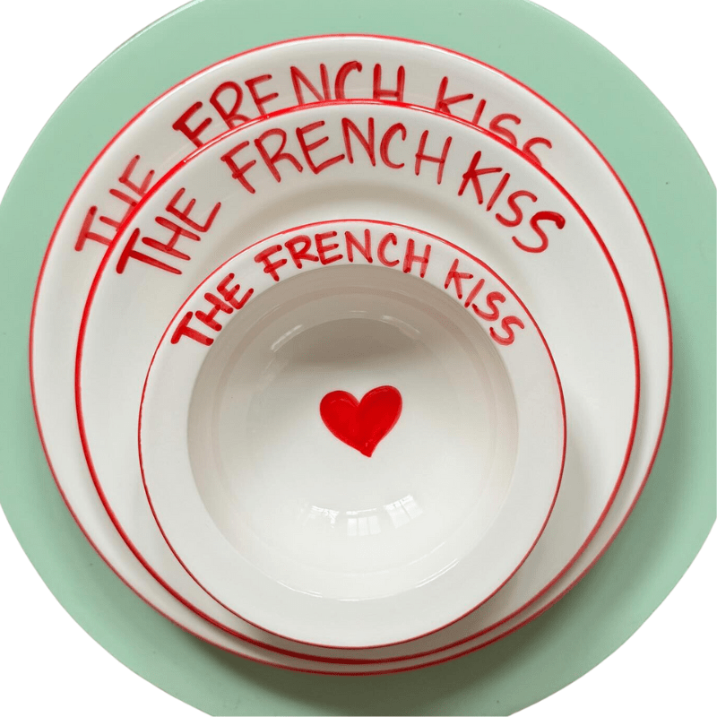 The French Kiss large plate