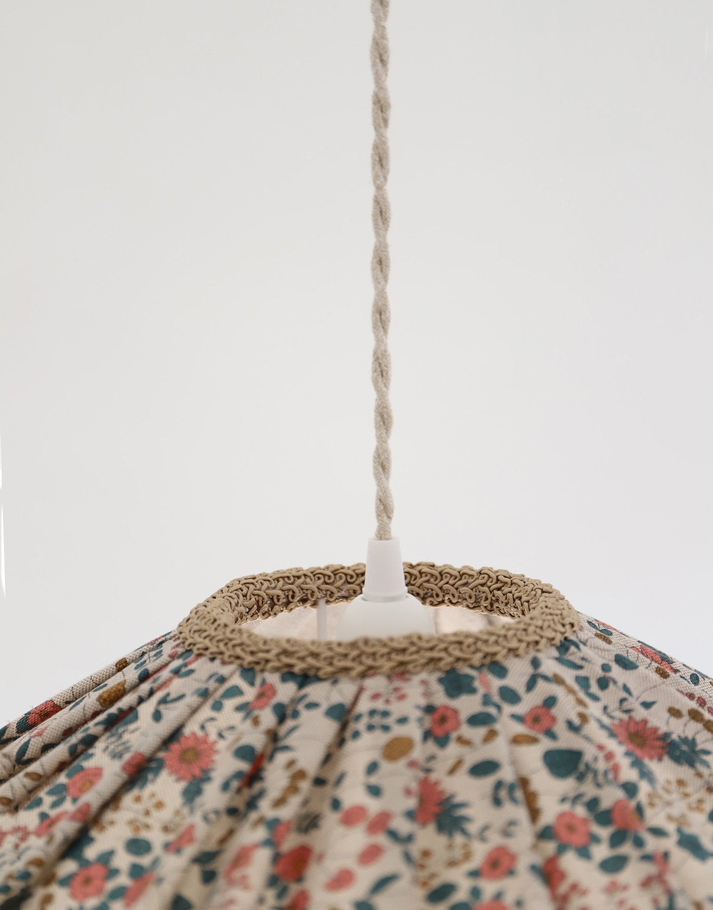 Floral-Shaped Pendant Light Cosette Printed “English Garden”
