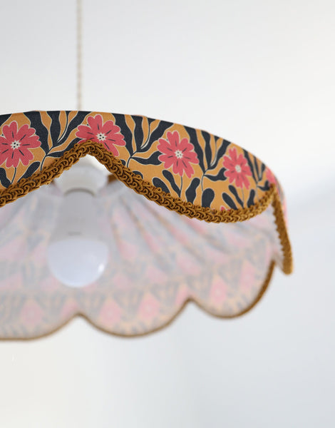 Floral-Shaped Pendant Light Cosette “Goa Flowers”