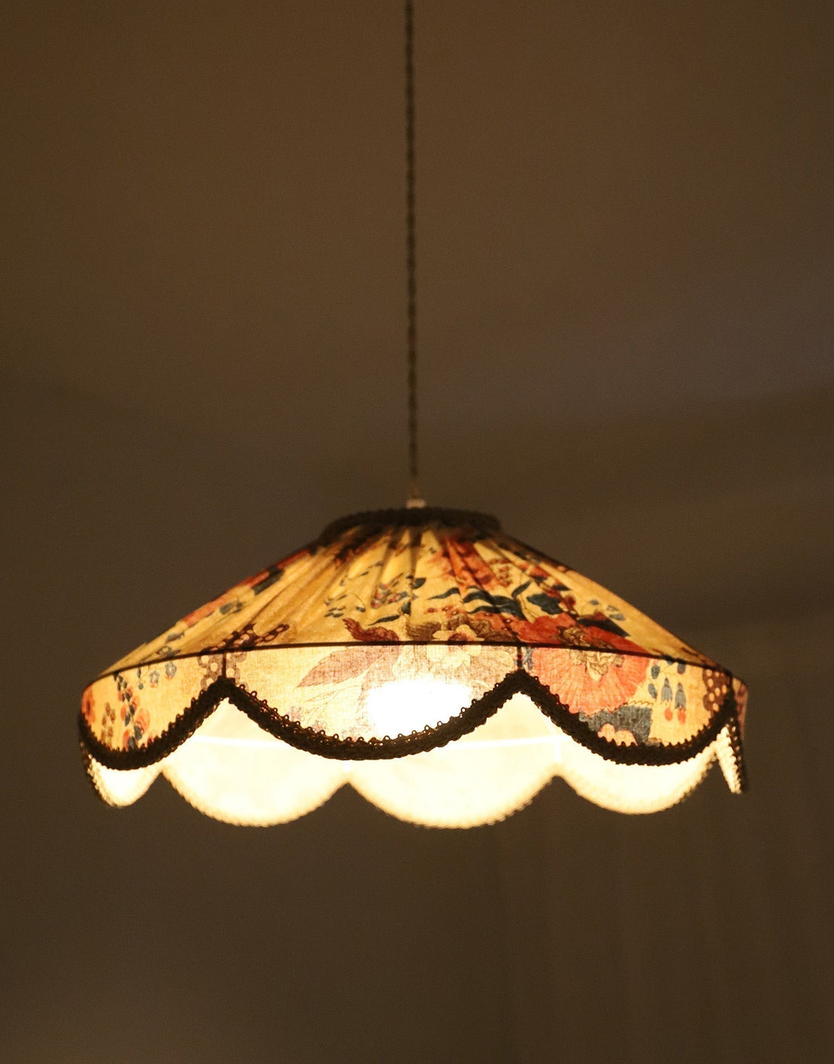 Cosette Printed Floral Pendant Light "Isabelle"