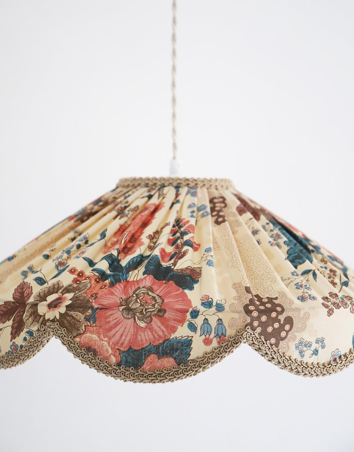 Cosette Printed Floral Pendant Light "Isabelle"