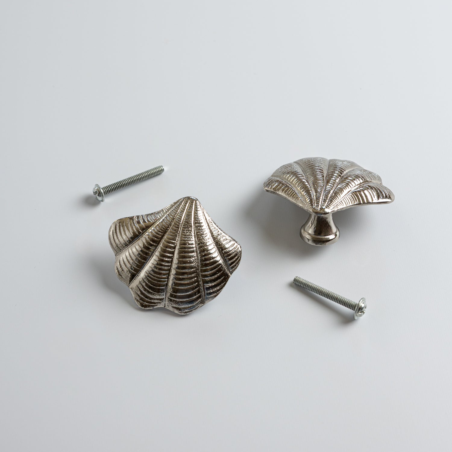 Curved Shell Knob, Polished Chrome