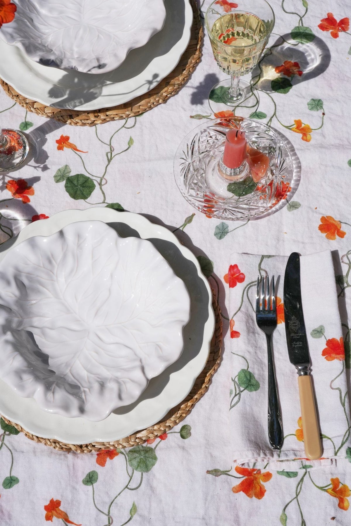 Linen tablecloth with nasturtium floral print
