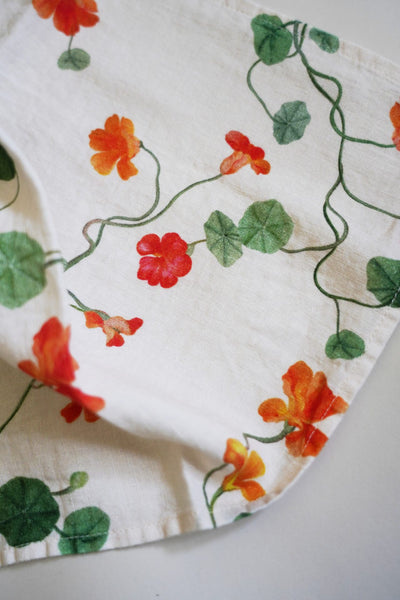 Linen runner with nasturtium floral print