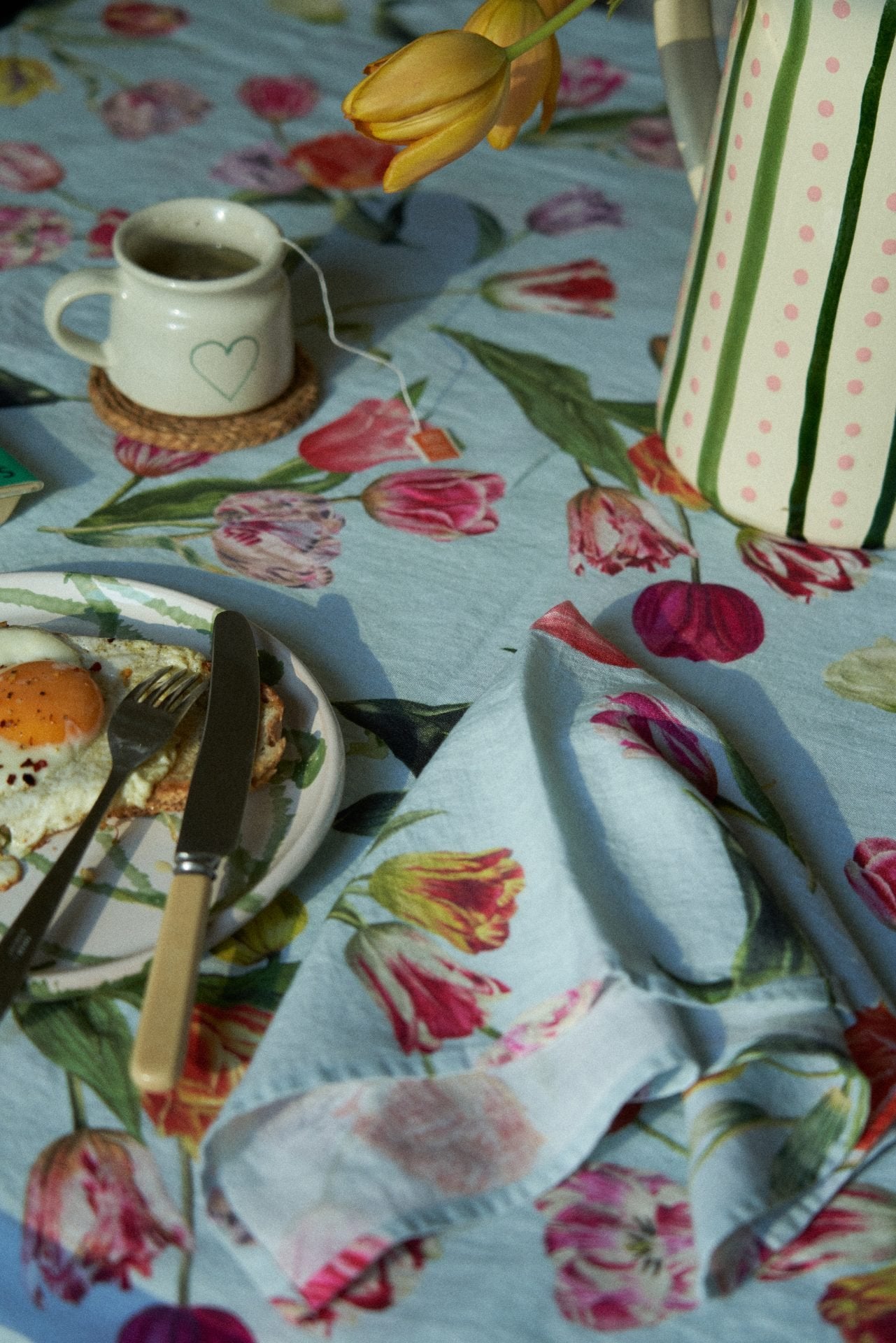 The Tulips Linen Napkin - Blue