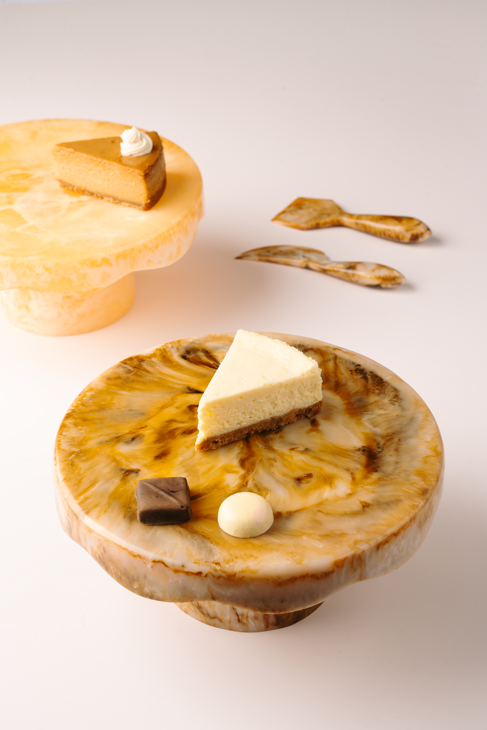Resin Cheese Knife, Brown (Set of 3)