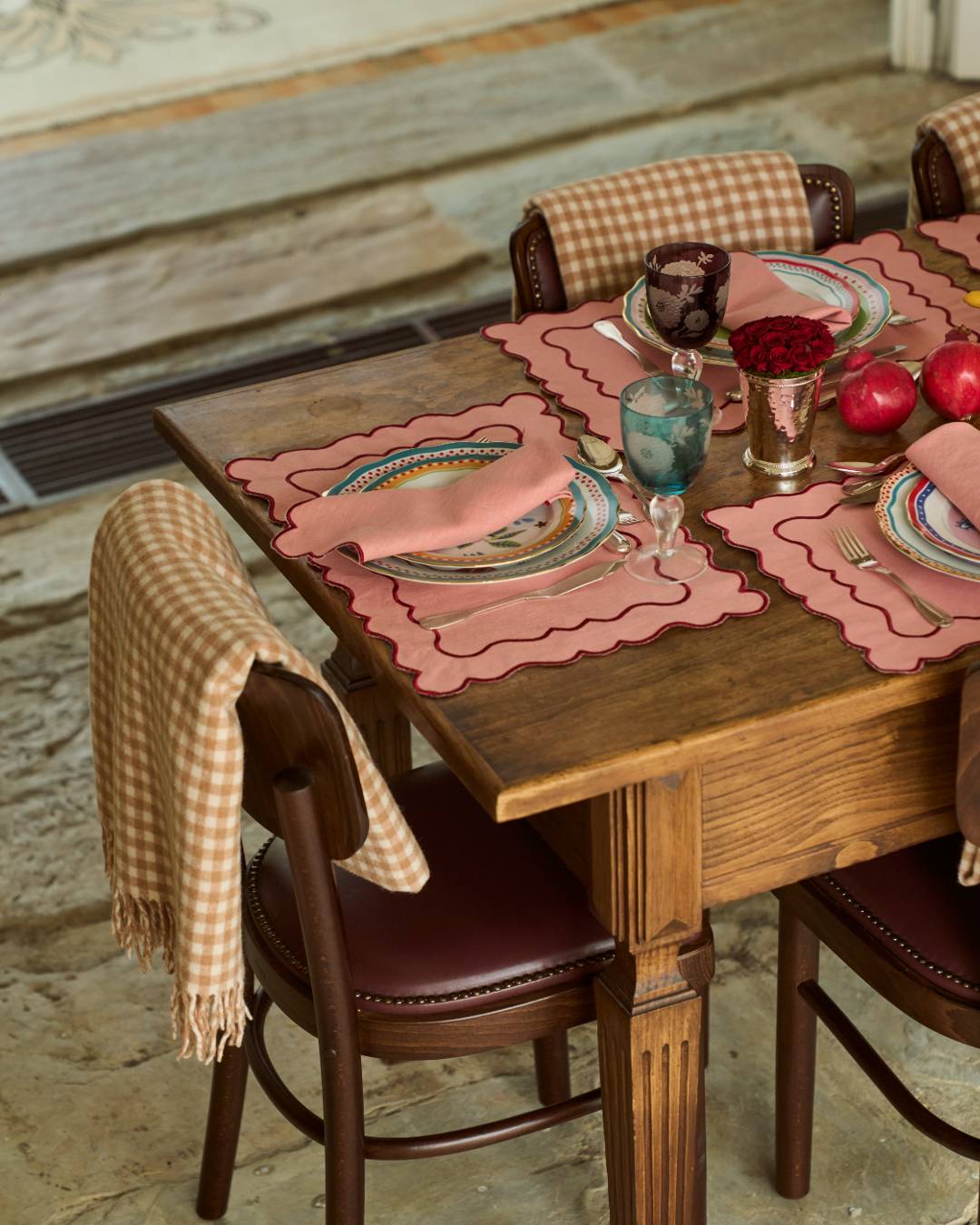 Scalloped Napkin, Salmon and Red