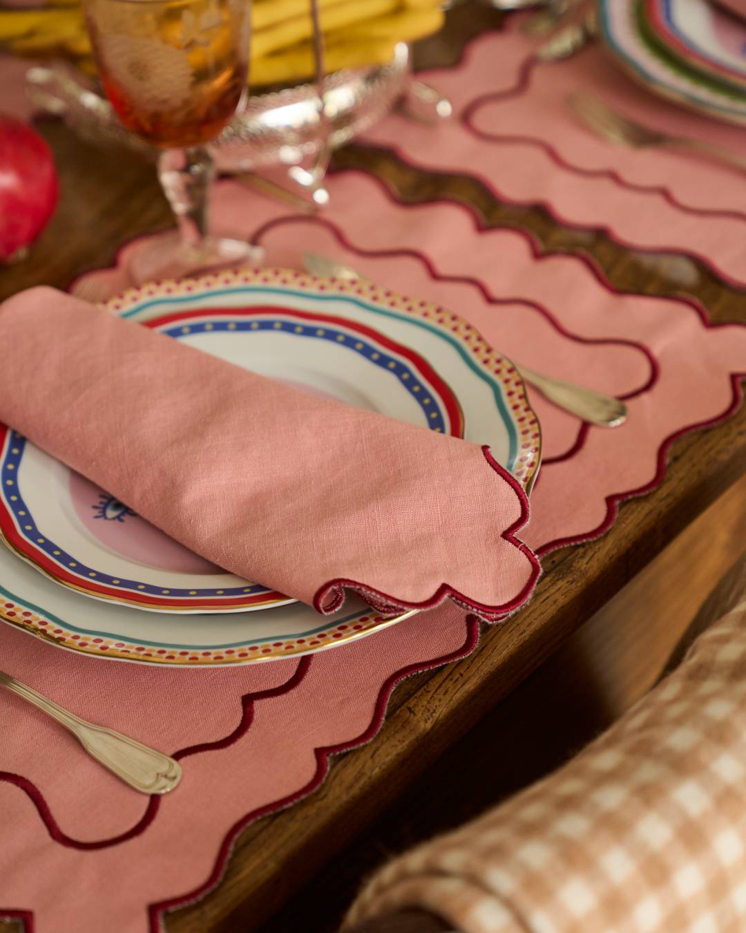 Scalloped Napkin, Salmon and Red