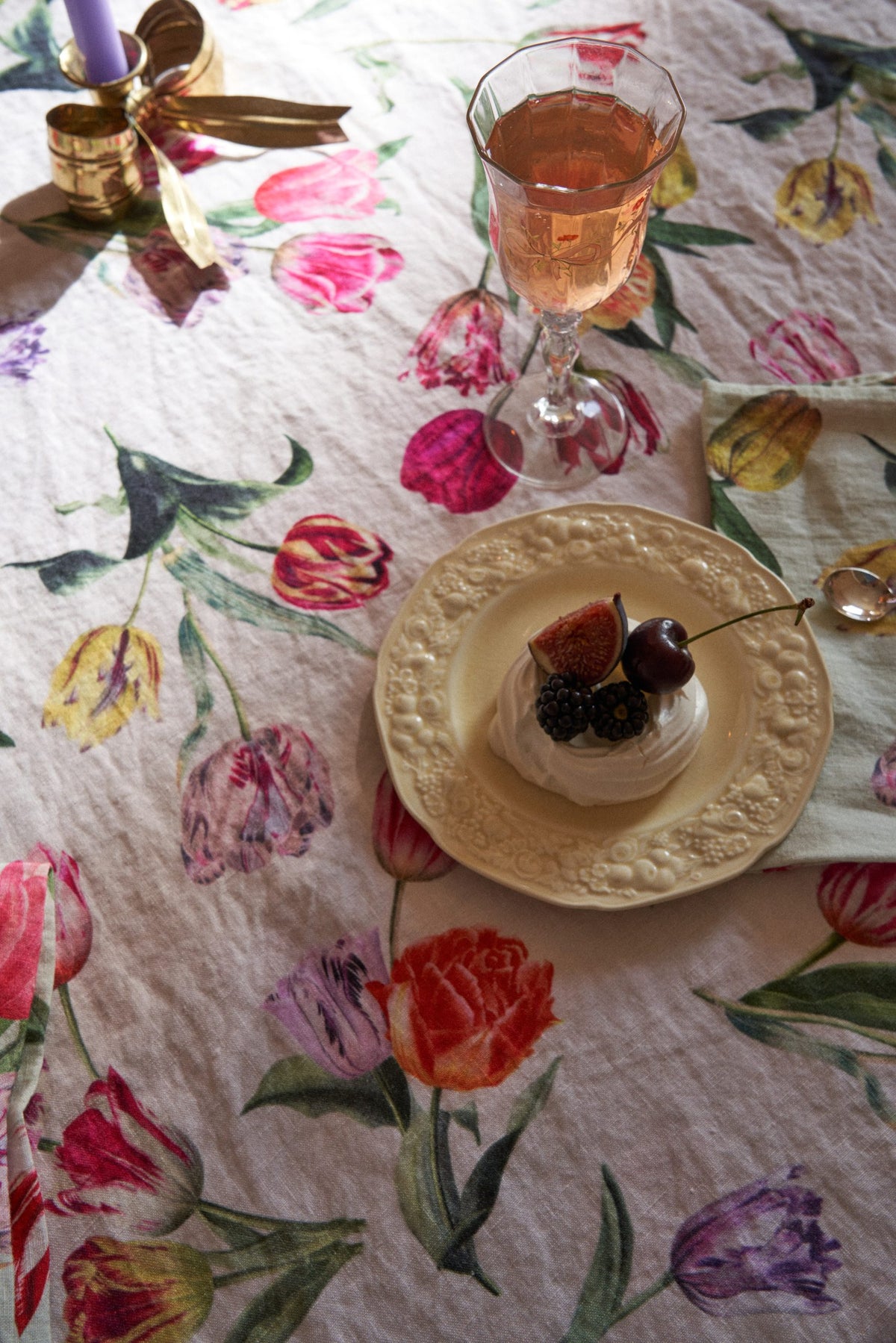 The Tulips Linen Tablecloth - Blush