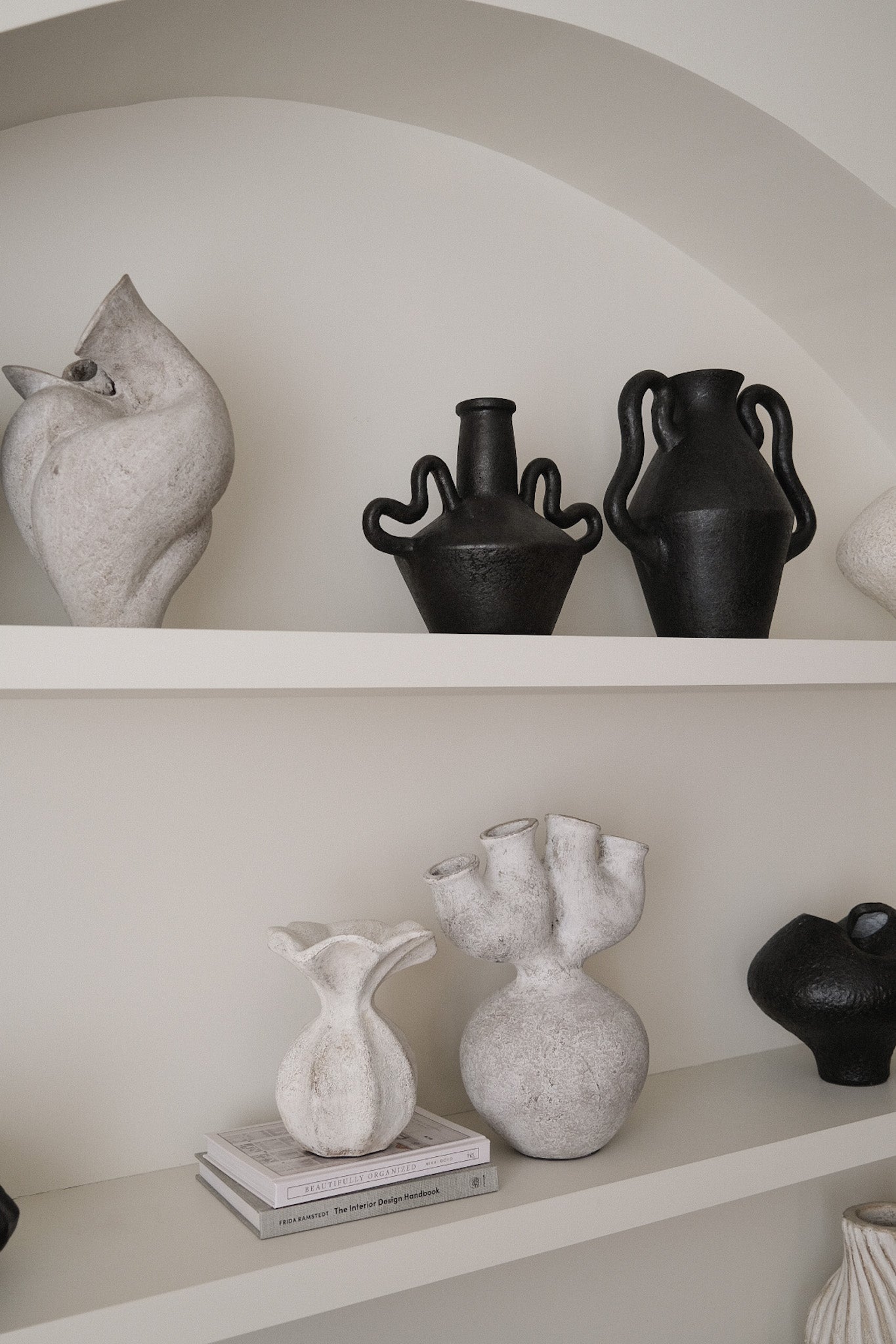 Waya Vessel Black