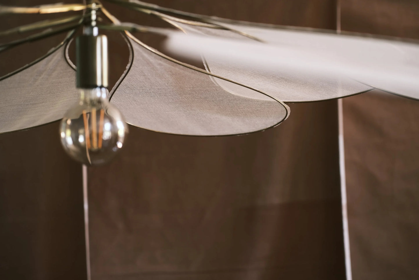 Pale Précieuse Ceiling Light – Tarlatane