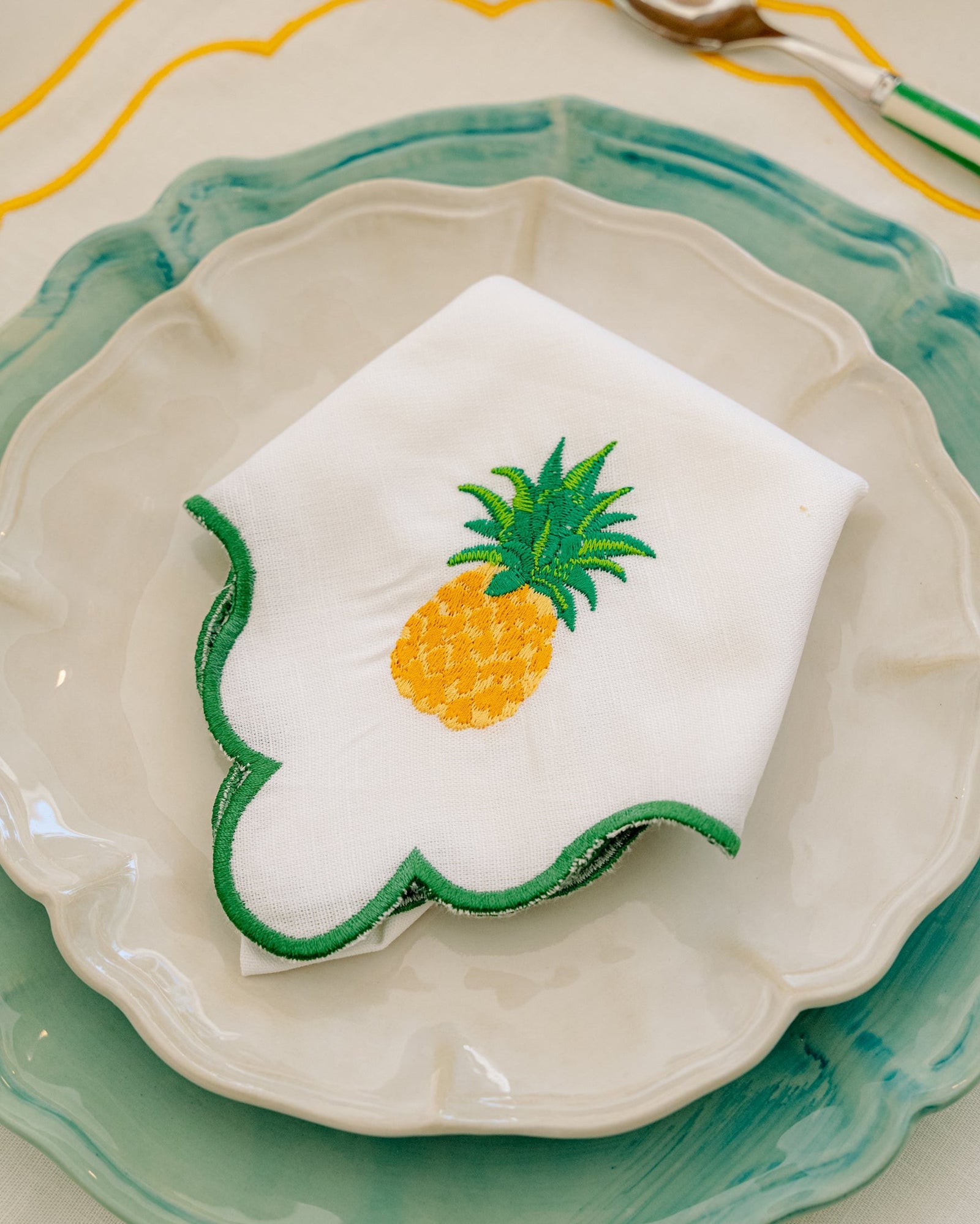 Scalloped Napkin with Pineapple Embroidery