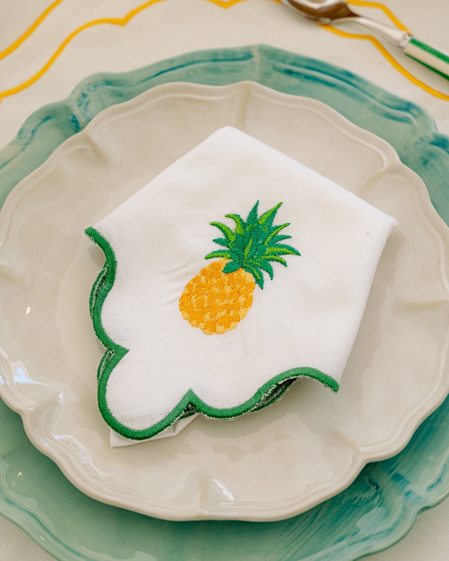 Scalloped Napkin with Pineapple Embroidery