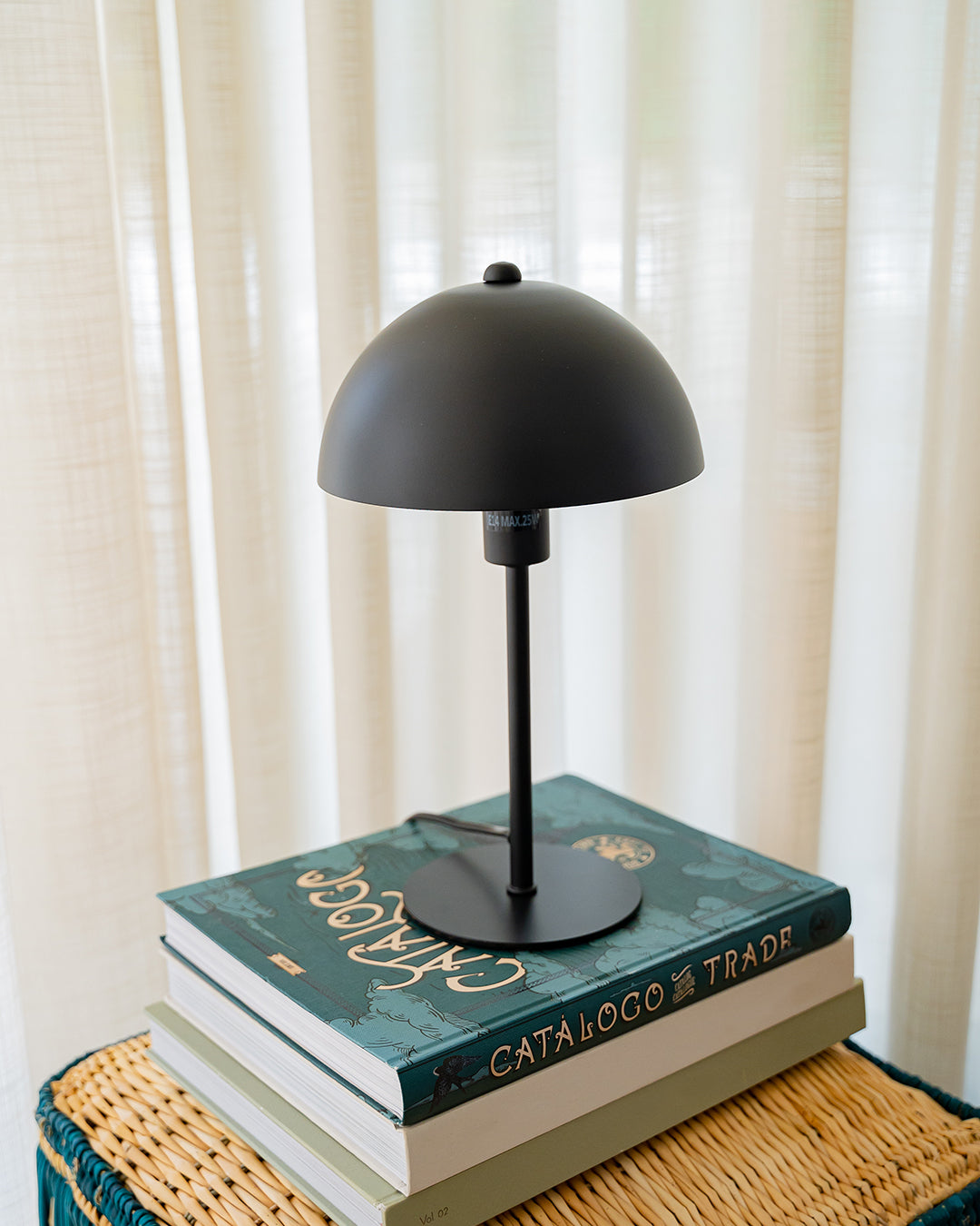 Sky Matt Black Metal Table Lamp