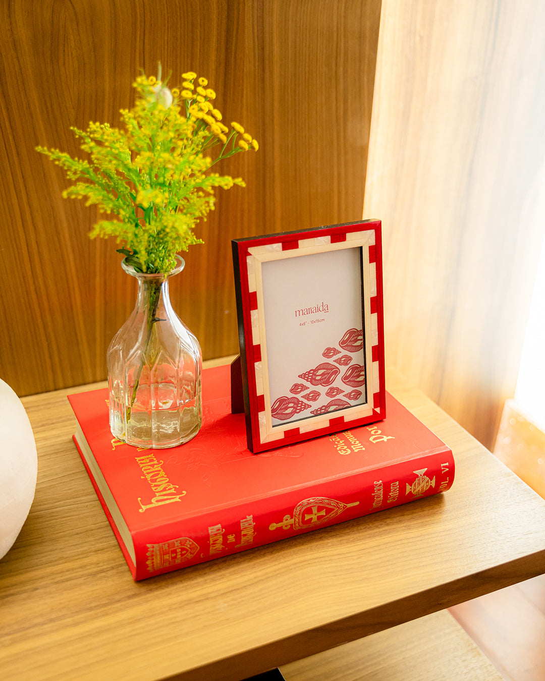 Affetto Red and Pearl Photo Frame, 10 × 15 cm