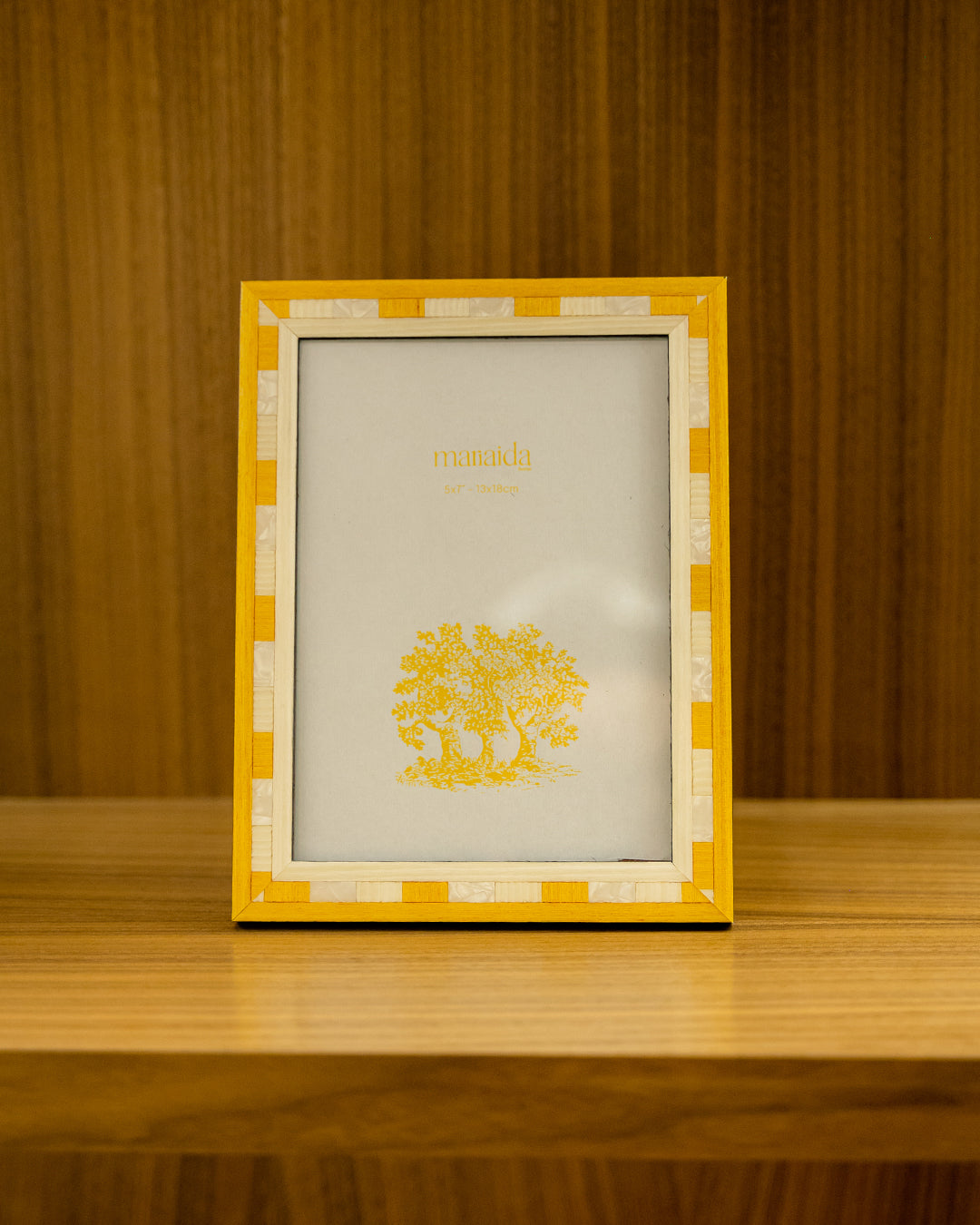 Affetto Yellow and Pearl Photo Frame, 13 × 18 cm