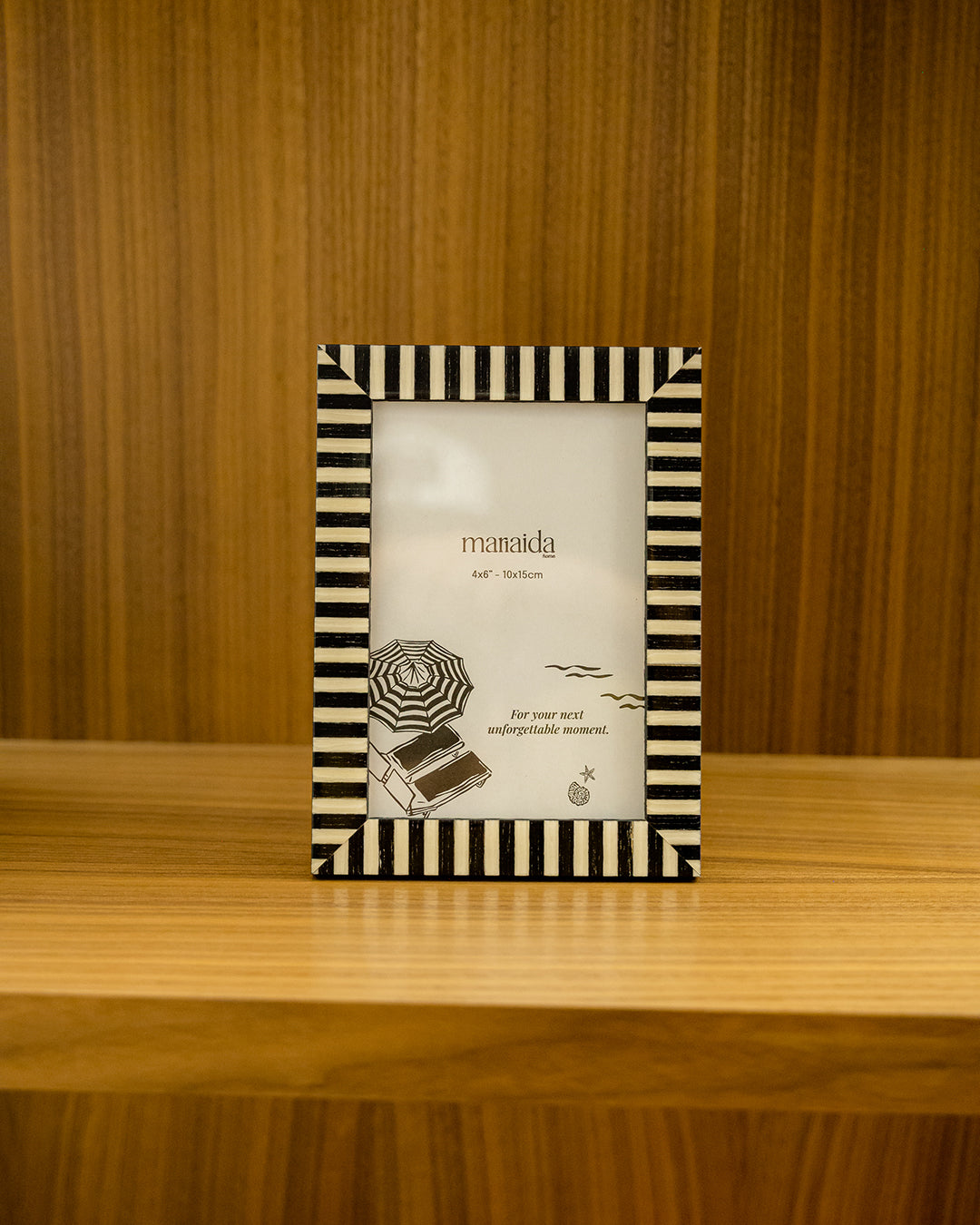 Segreto Black Stripe and Pearl Photo Frame