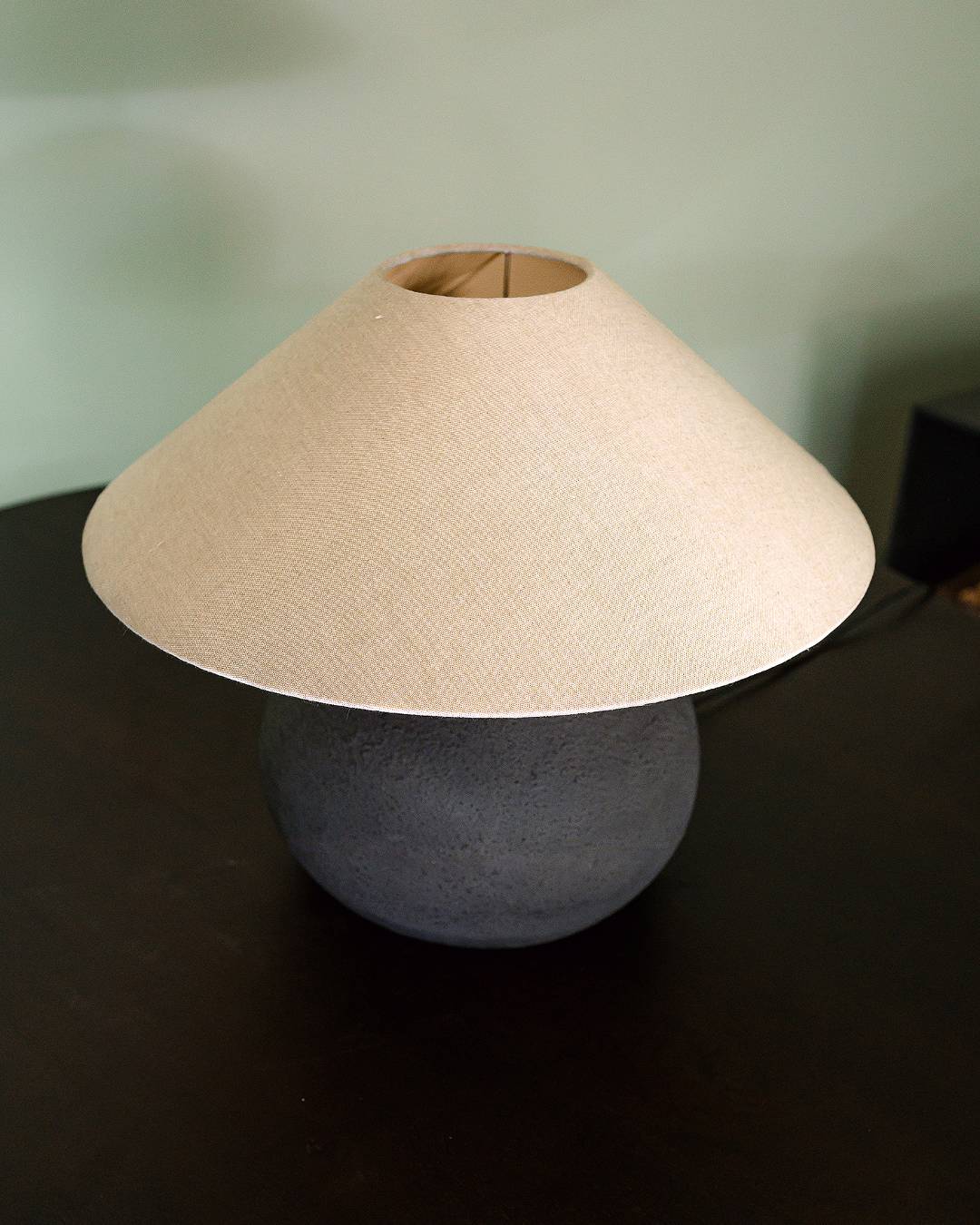 Pure Table Lamp, Black