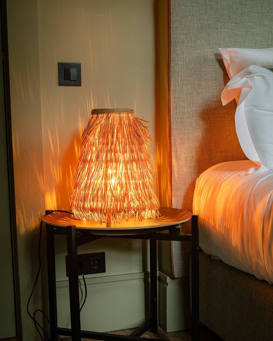 Natural-Fibre Table Lamp, 26 x 26 x 39 cm
