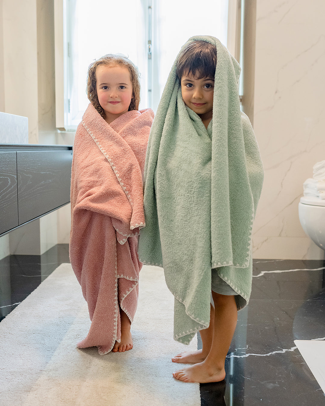 Pink and Natural Shell-Stitch Cotton Bath Towel