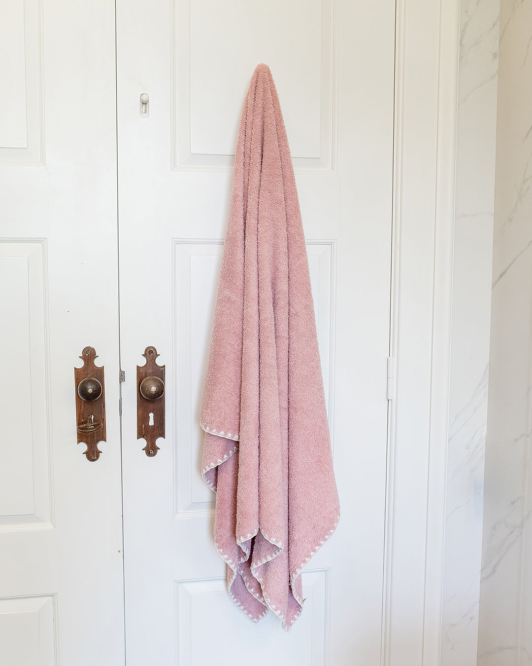 Pink and Natural Shell-Stitch Cotton Bath Towel
