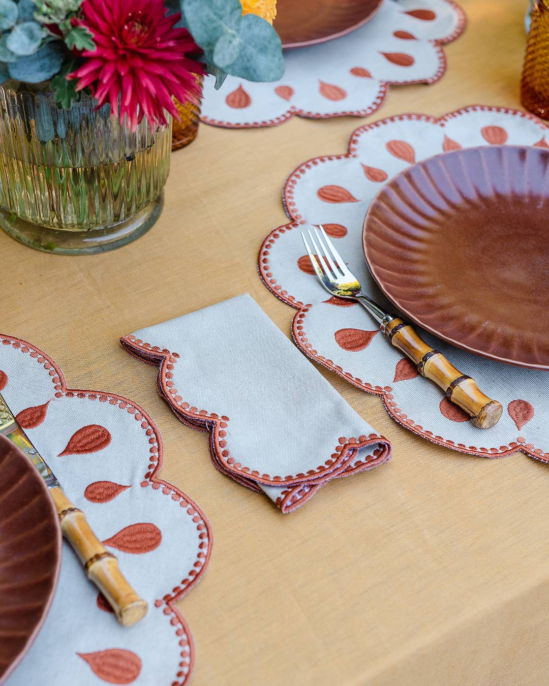 Gotas Napkin, Beige and Terracotta