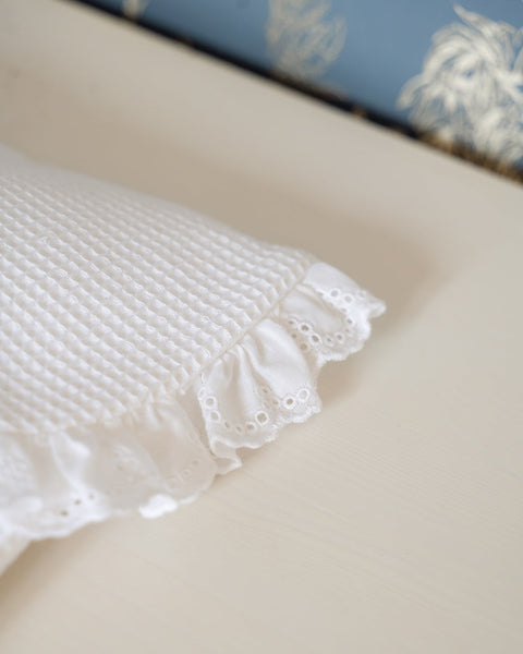 Piqué Garment Bag with Lace