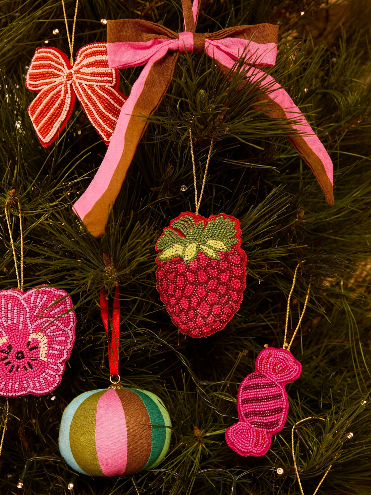 Pansy Bright Pink Beaded Christmas Decoration