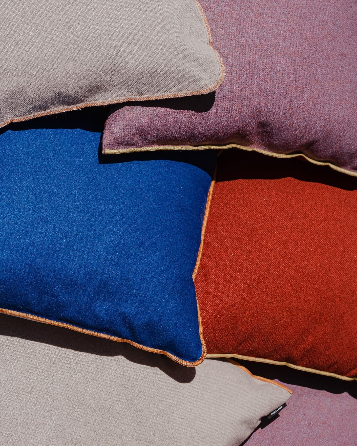 Dvu Cushion Cover - 40 x 40 cm