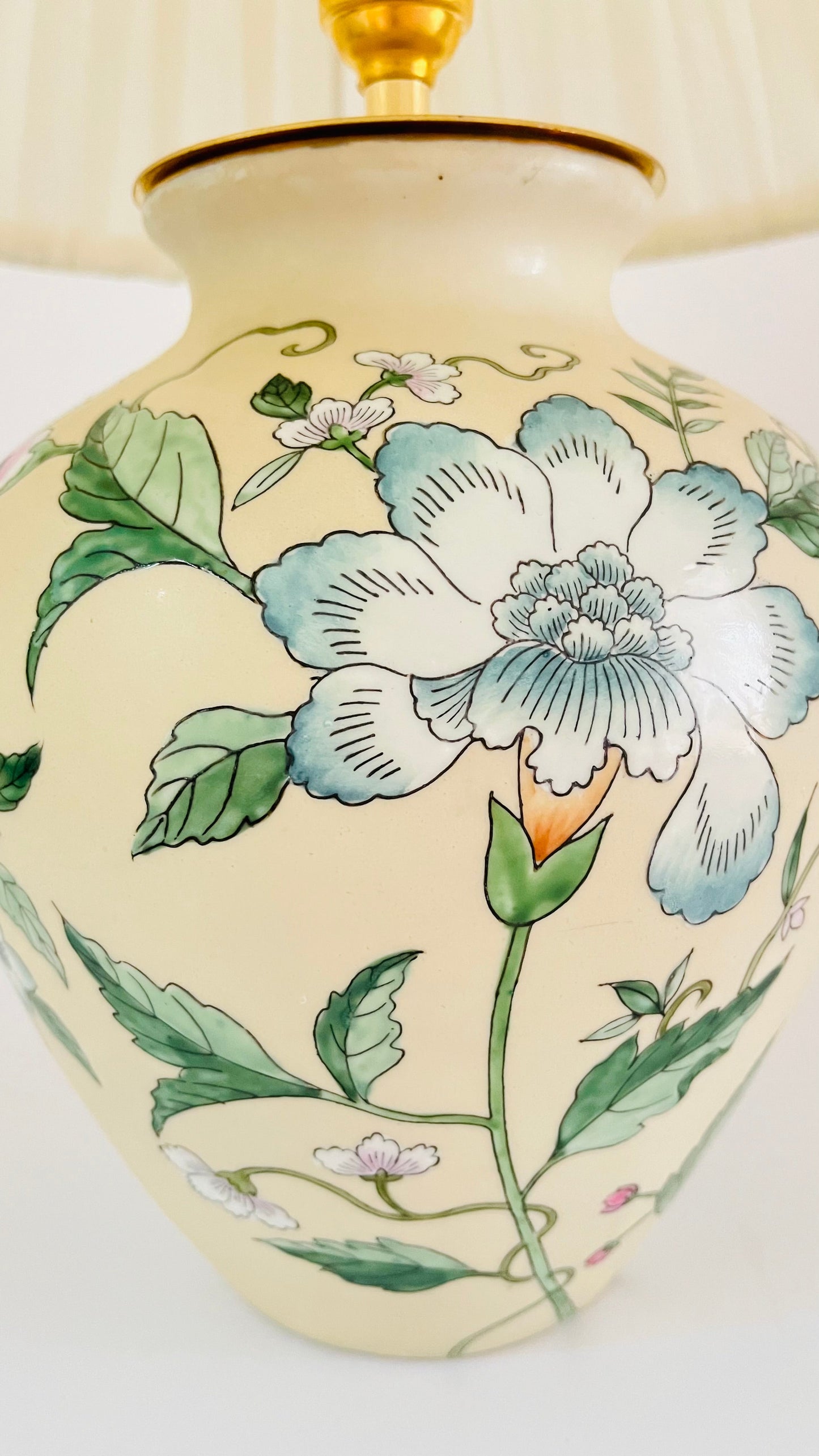 Antique Summer Flower Lamp