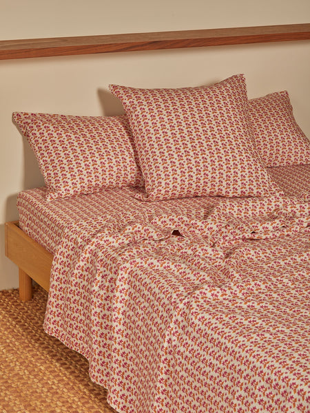 Petit Madeline Pink Linen European Pillowcases