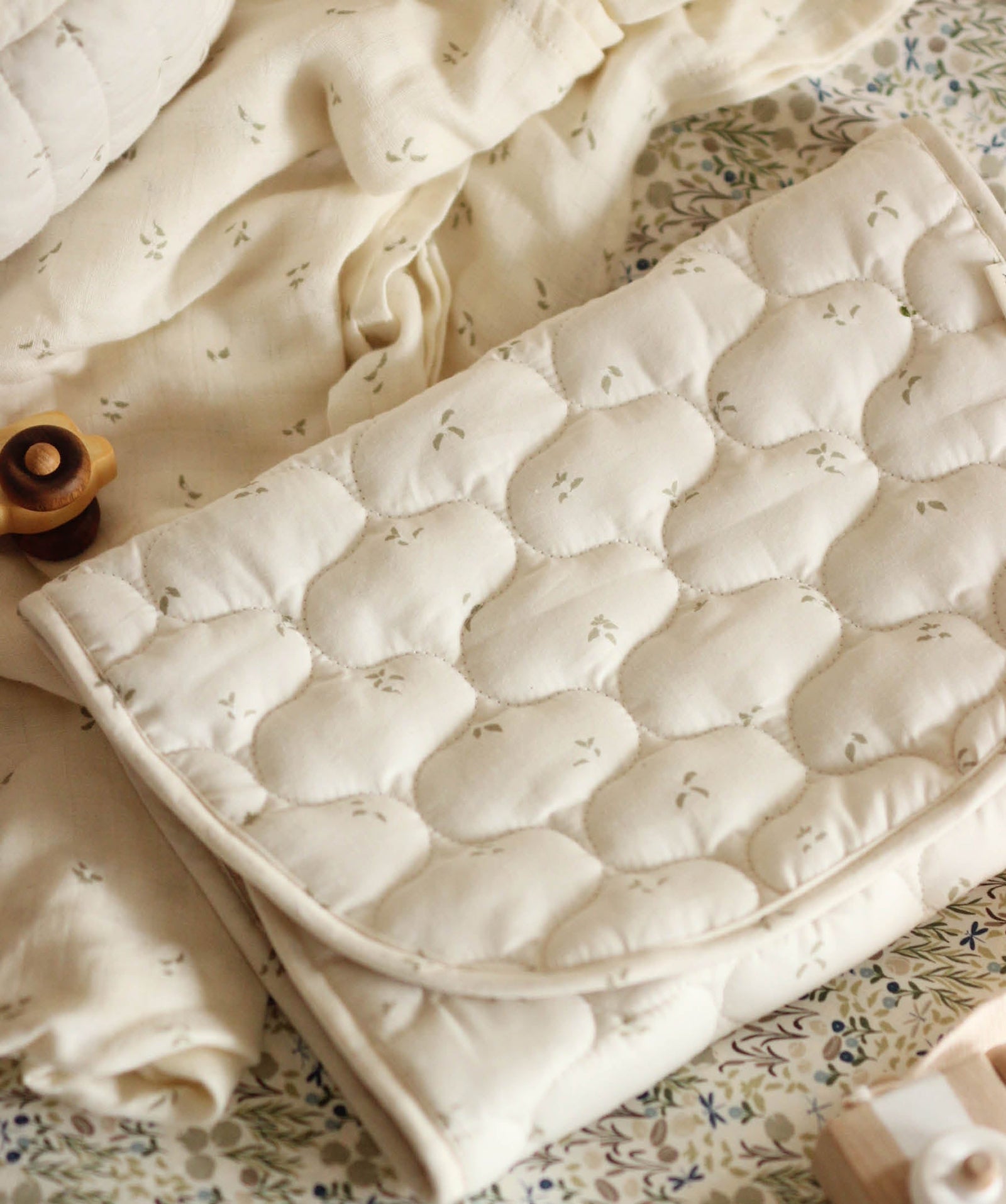 Changing Basket Cotton Liner - Nettle Scatter