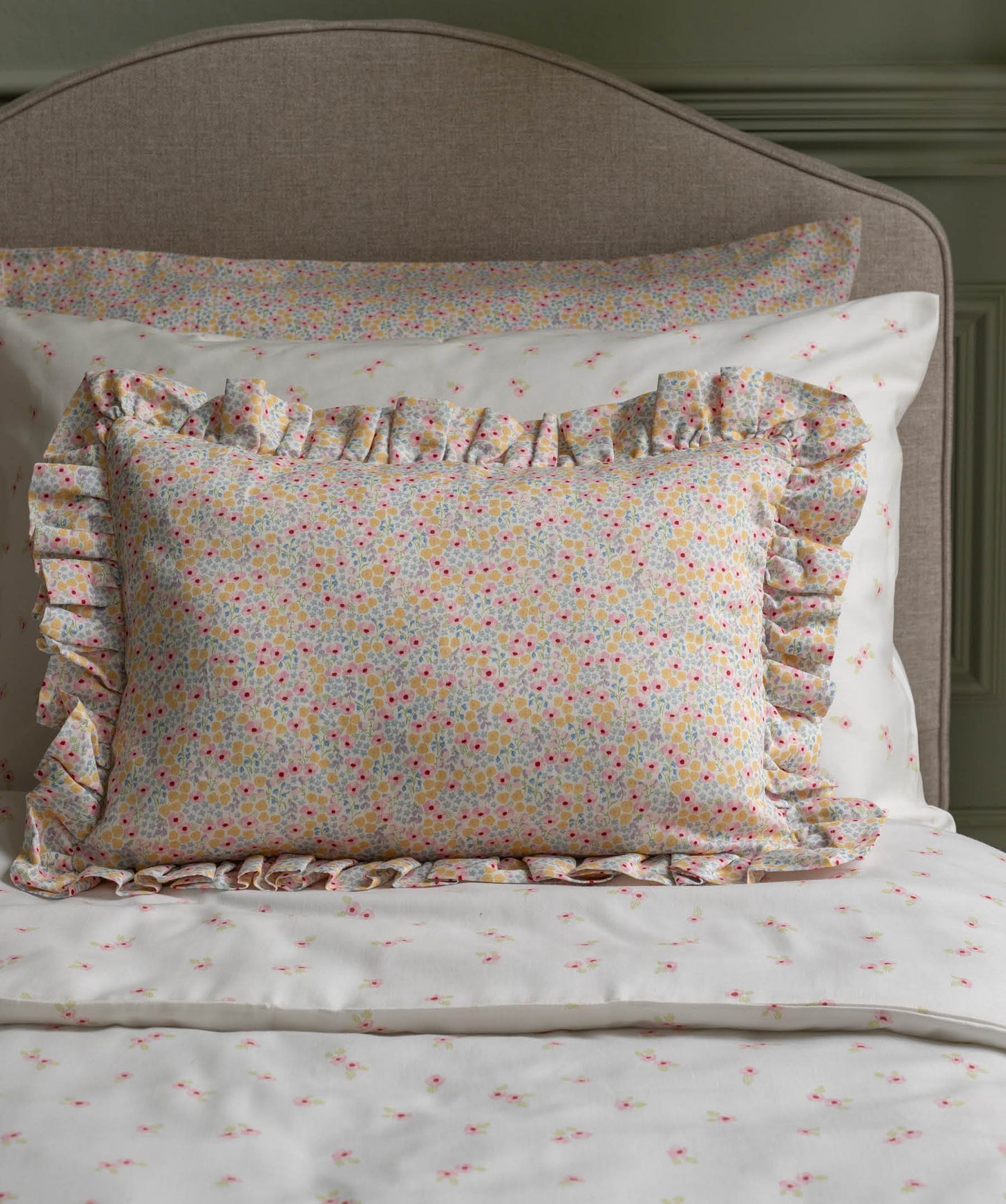 Rectangle Linen Frill Cushion - Wildflower Garden