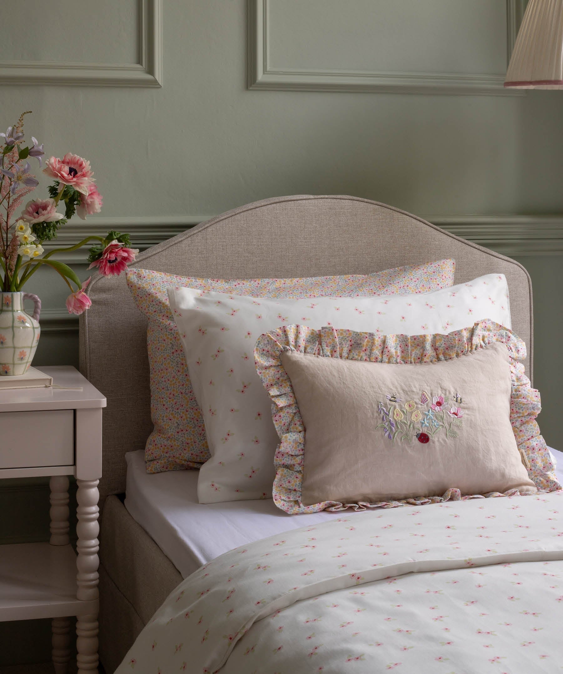 Rectangle Linen Frill Cushion - Wildflower Garden