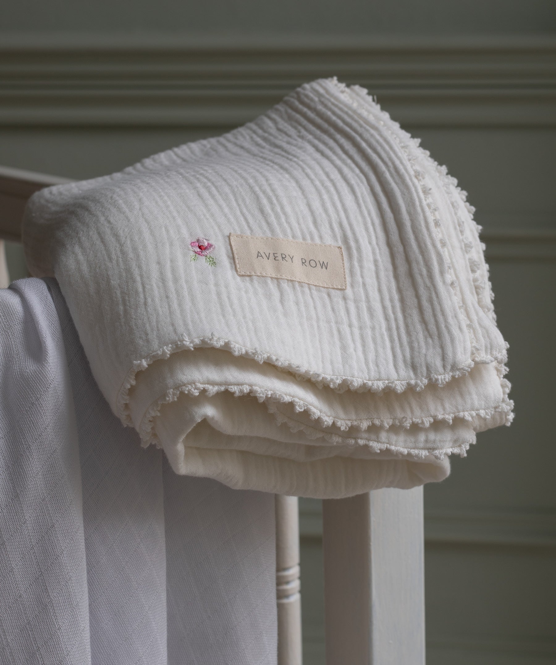 Embroidered Muslin Blanket - Anemone