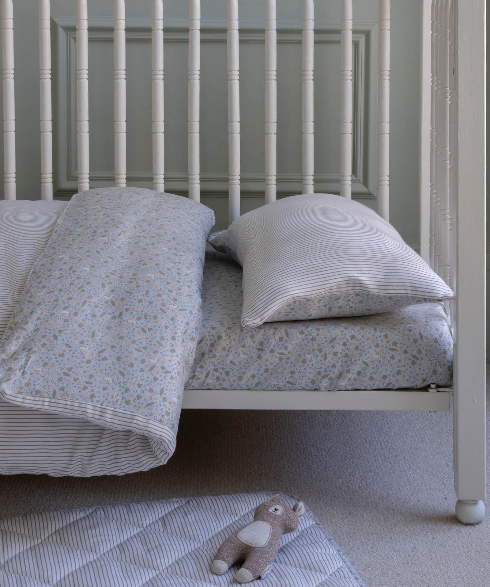 Organic Cotbed Fitted Sheet - Nature Trail