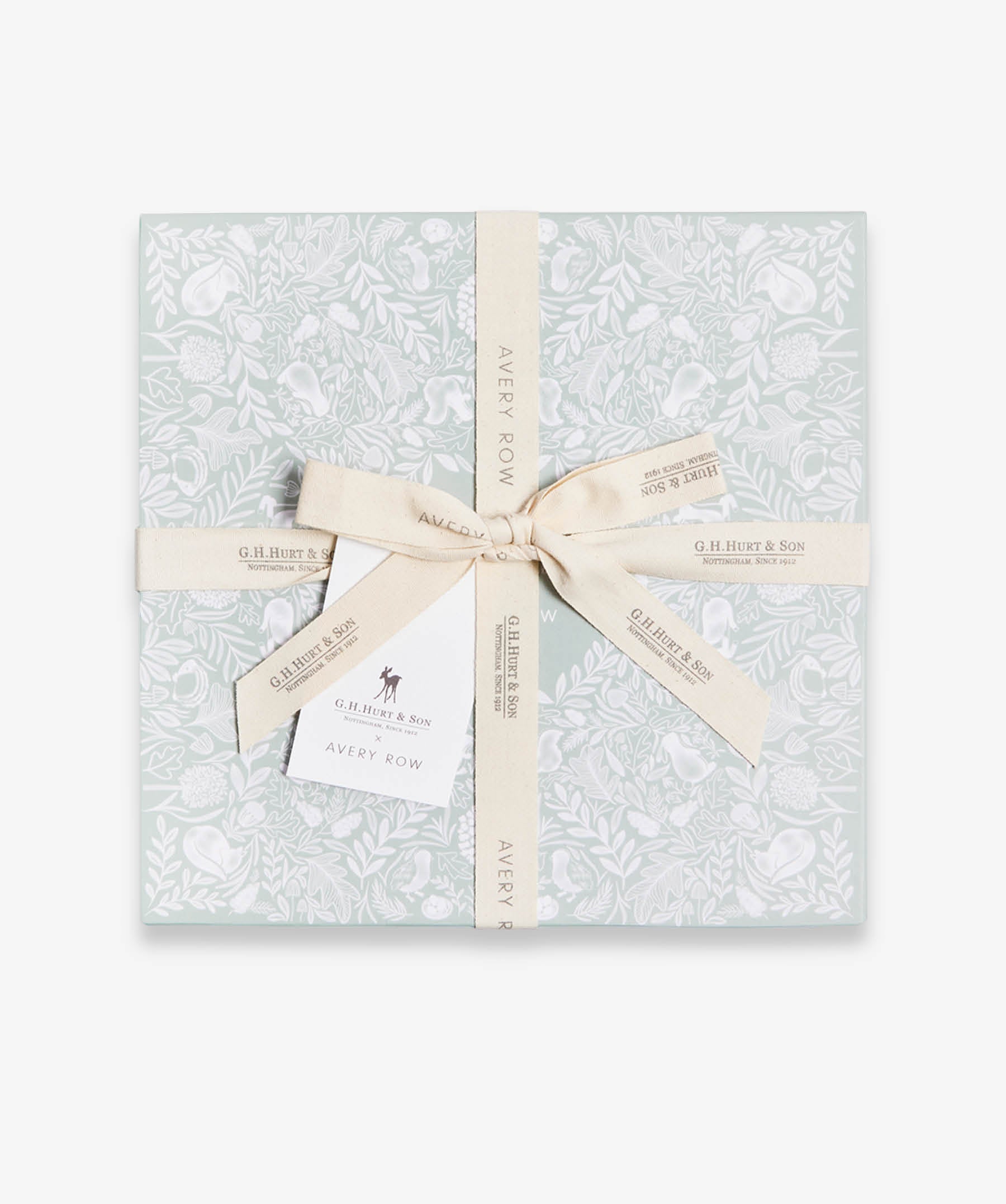 G.H.Hurt & Son X Avery Row Cashmere Shawl Gift Set