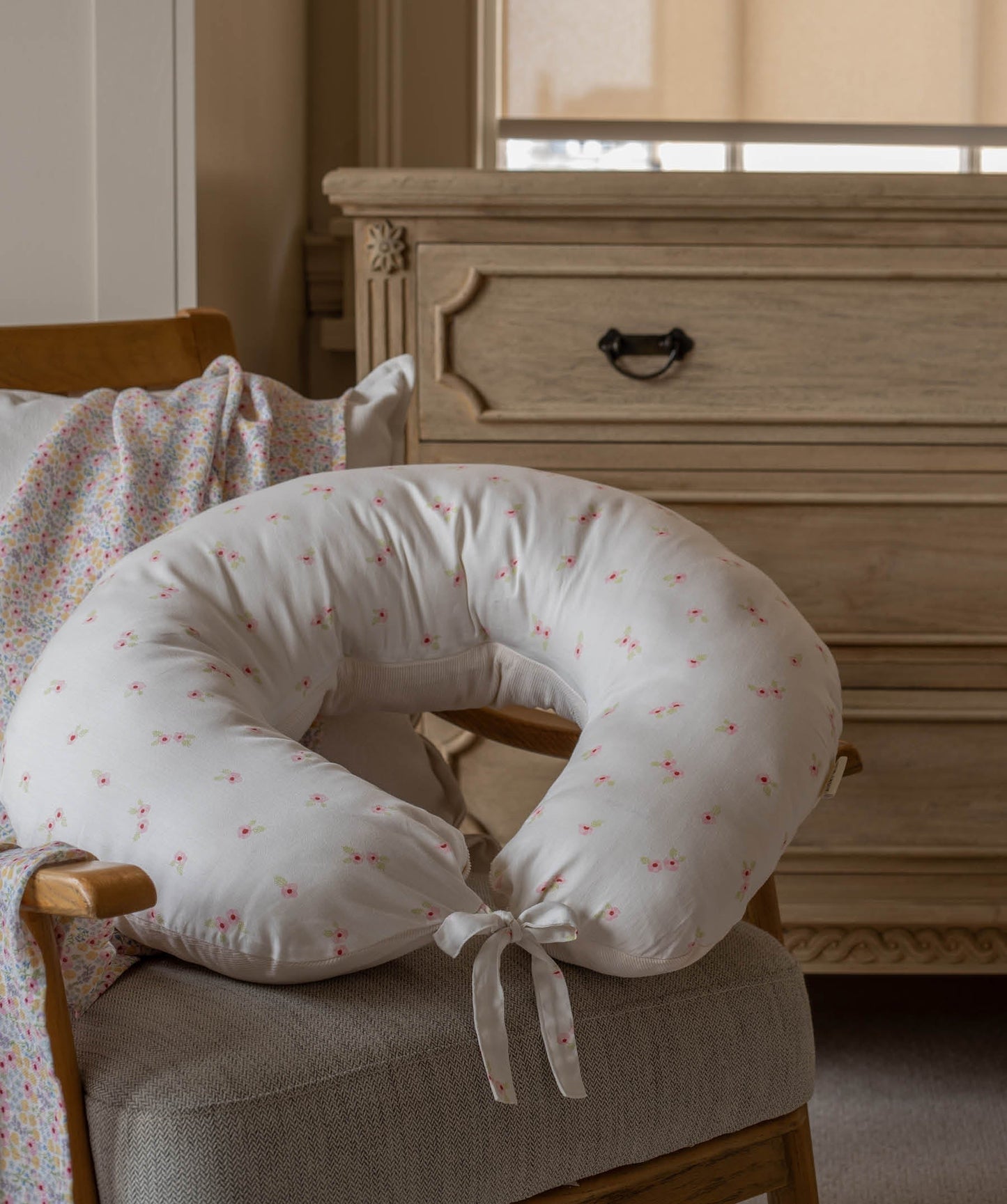 Nursing Pillow - Anemone